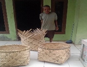 RAKIMAN  ANYAMAN/PENGRAJIN ANYAMAN